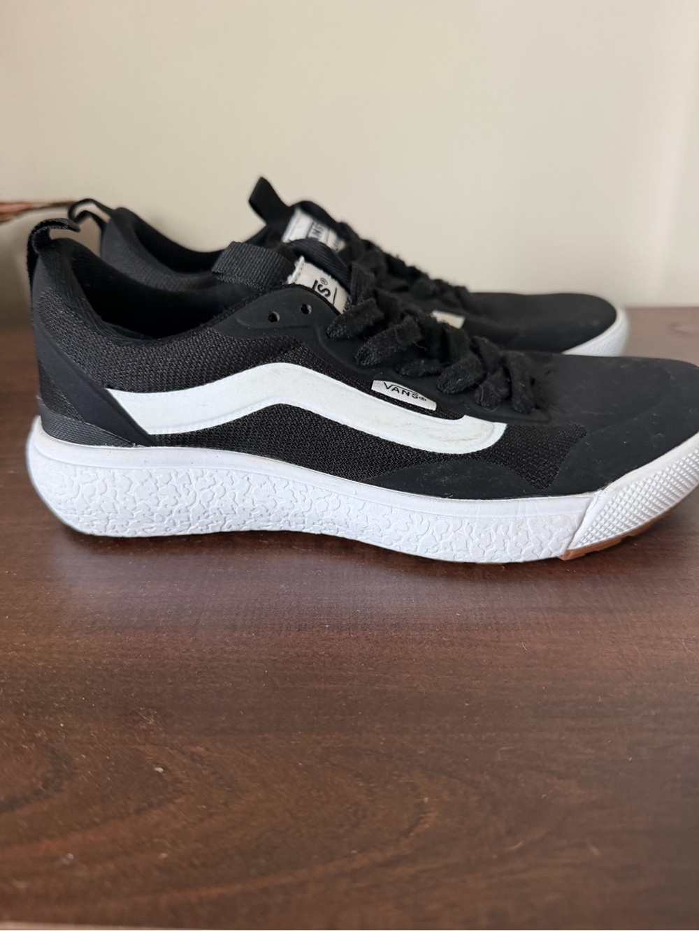 Vans Black and White Kids Low-Top Sneakers
